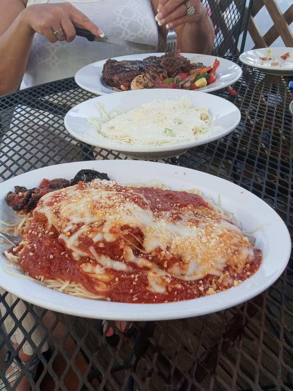 Fratesis | restaurant | 910 Lake Harbour Dr, Ridgeland, MS 39157, USA | 6019562929 OR +1 601-956-2929