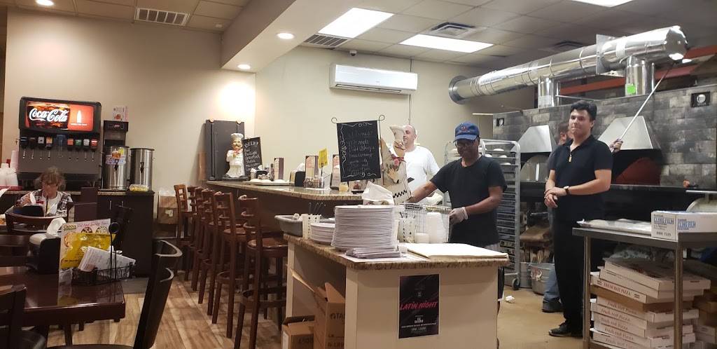 Genna Pizza Company | restaurant | 4301 N Wickham Rd, Melbourne, FL 32935, USA | 3212423003 OR +1 321-242-3003