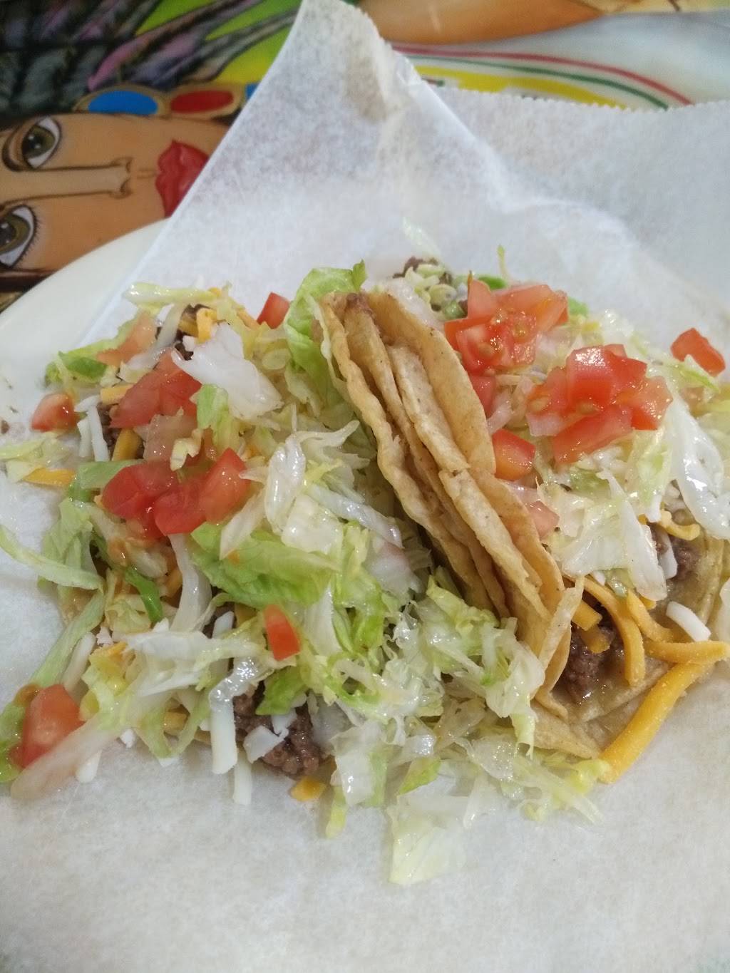 The Famous Taco | restaurant | 4104 N Clinton St, Fort Wayne, IN 46805, USA | 2604802400 OR +1 260-480-2400