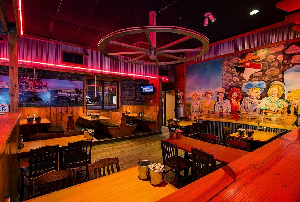 Texas Corral | restaurant | 9200 Indianapolis Blvd, Highland, IN 46322, USA | 2198384940 OR +1 219-838-4940