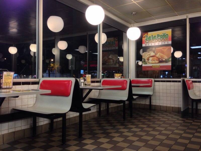 Waffle House | meal takeaway | 709 Radford Blvd, Dillon, SC 29536, USA | 8437747836 OR +1 843-774-7836
