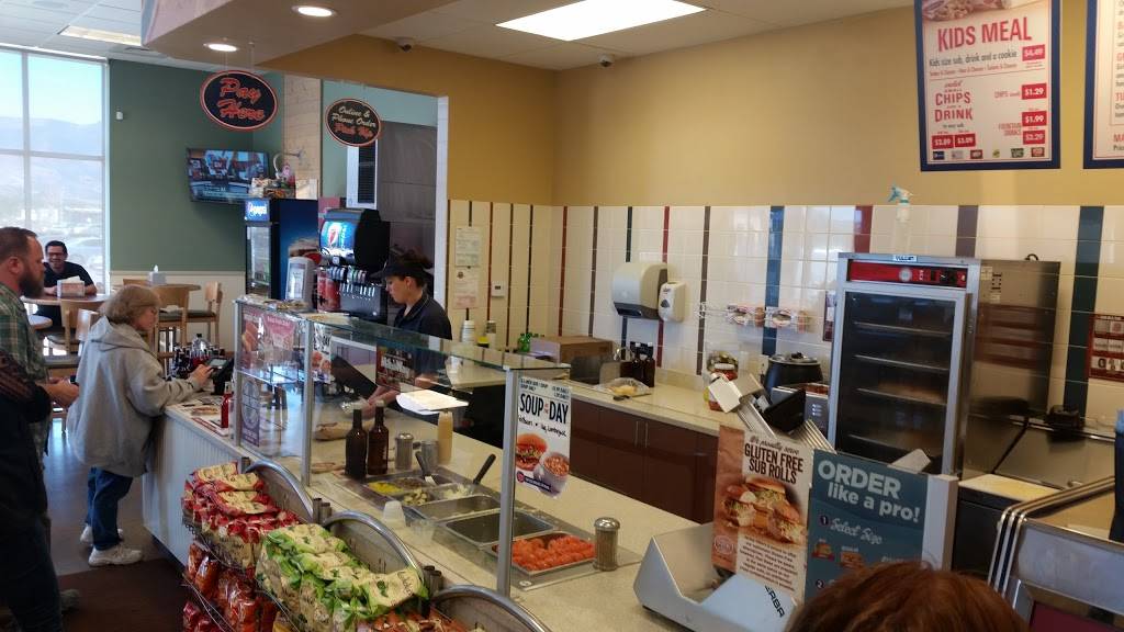 Jersey Mikes Subs | meal takeaway | 1710 E Woodmen Rd, Colorado Springs, CO 80920, USA | 7194244855 OR +1 719-424-4855