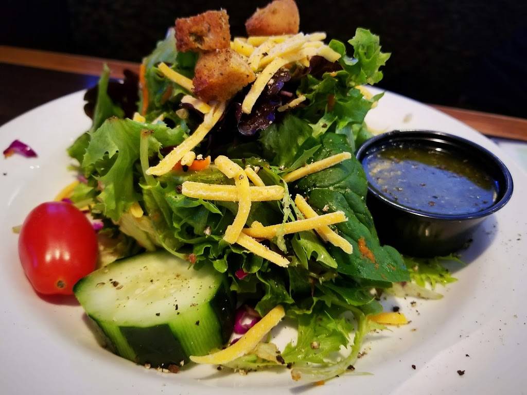 Lyon Grill | restaurant | 20889 Pontiac Trail, South Lyon, MI 48178, USA | 2484374903 OR +1 248-437-4903