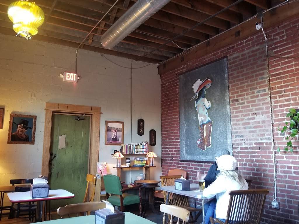 Clawsons Pub & Deli | restaurant | 1205 4th Ave S, Nashville, TN 37210, USA | 6154846069 OR +1 615-484-6069