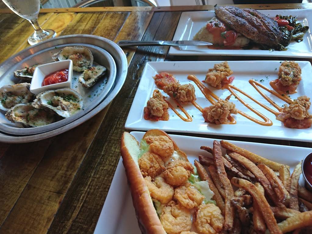 Pier Oyster Bar & Grill | restaurant | 214 S Elm St, Greensboro, NC 27401, USA | 3367630768 OR +1 336-763-0768