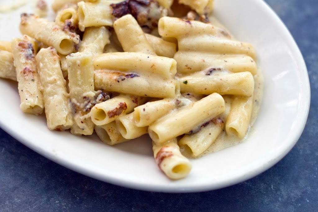 Zingermans Roadhouse | cafe | 2501 Jackson Ave, Ann Arbor, MI 48103, USA | 7346633663 OR +1 734-663-3663