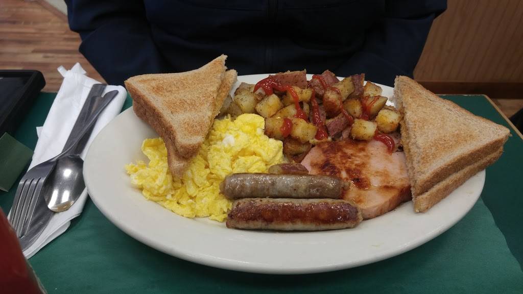 Champs Diner | restaurant | 719 Front St Unit 111, Woonsocket, RI 02895, USA | 4017666080 OR +1 401-766-6080