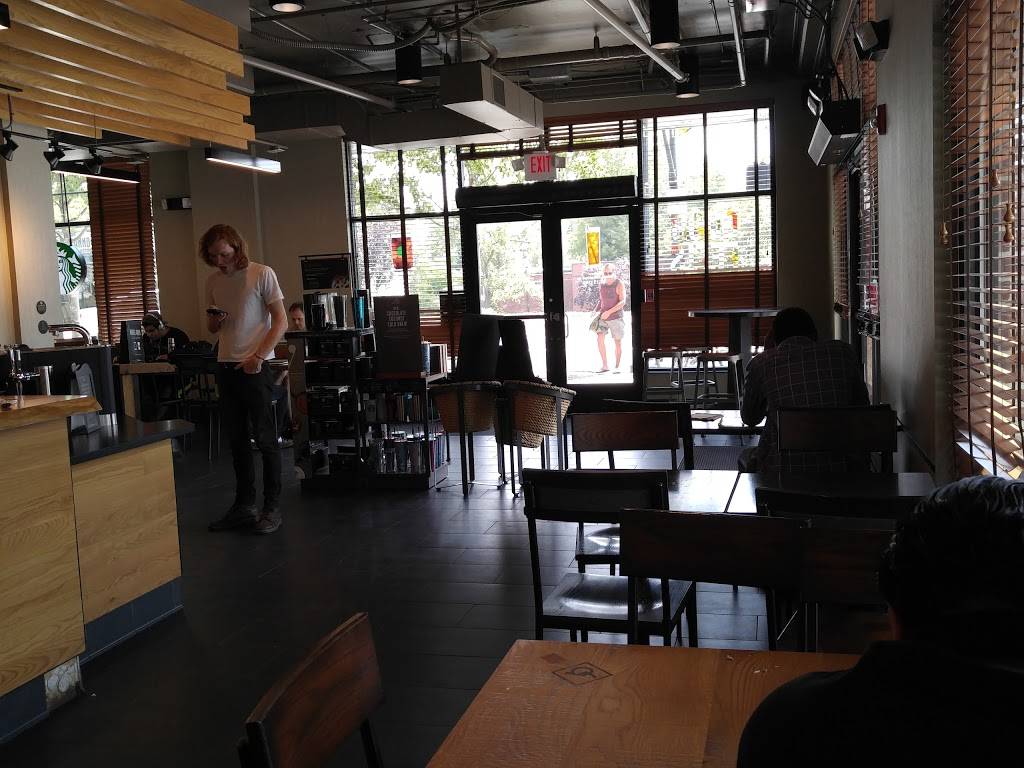 Starbucks | cafe | 2413 Columbia Pike, Arlington, VA 22204, USA | 5712057963 OR +1 571-205-7963