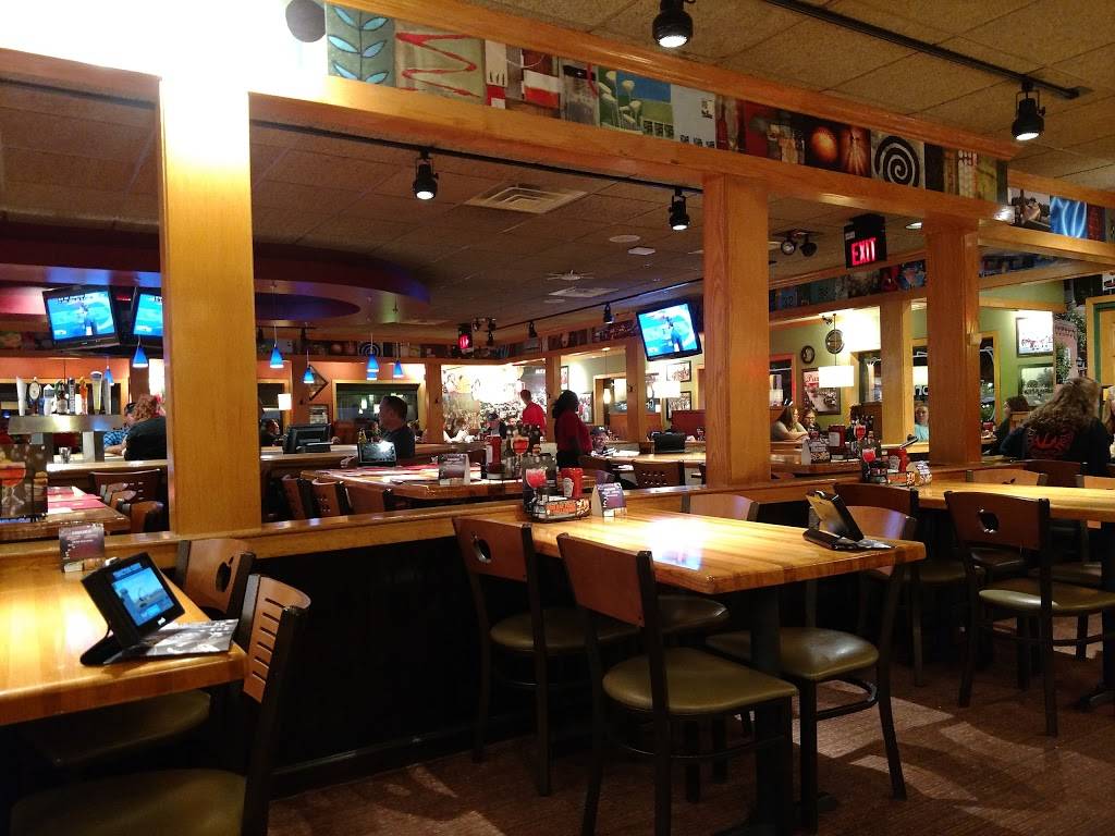 Applebees Grill + Bar | restaurant | 901 N Susquehanna Trail, Selinsgrove, PA 17870, USA | 5703747339 OR +1 570-374-7339