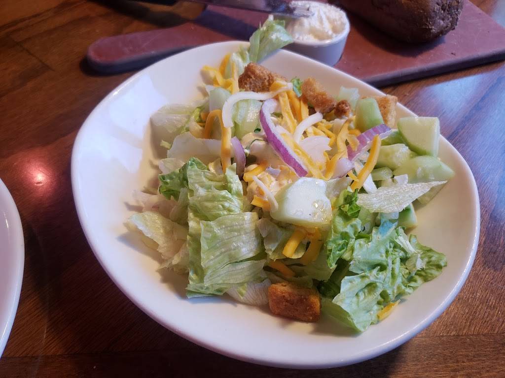 Outback Steakhouse | restaurant | 910 Dana Dr, Redding, CA 96003, USA | 5302269394 OR +1 530-226-9394