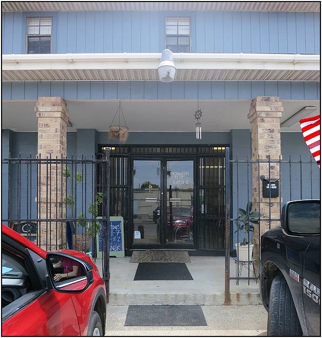 Mels Blueplate Diner | restaurant | 910 38th St, Galveston, TX 77550, USA | 4097896355 OR +1 409-789-6355