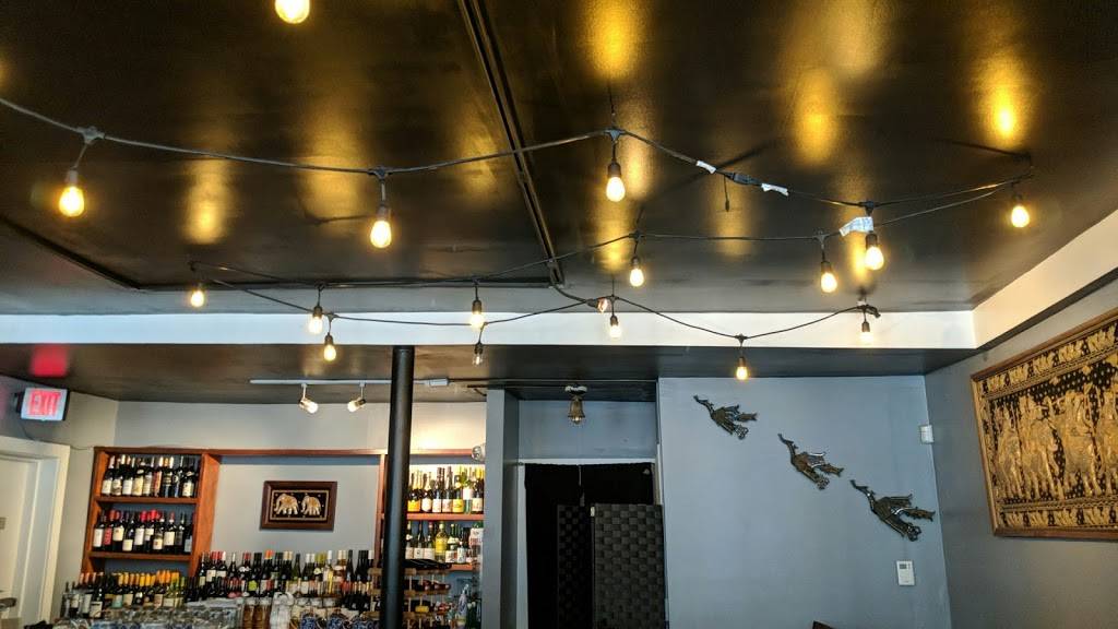 Thai Orchid | restaurant | 28 Mill St, Orono, ME 04473, USA | 2078664200 OR +1 207-866-4200