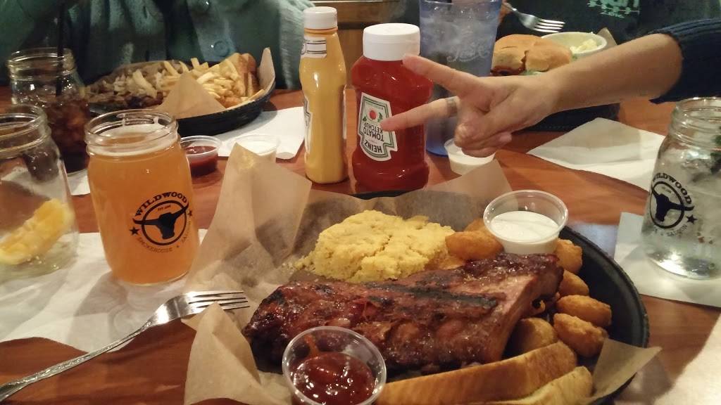 Wildwood Smokehouse & Saloon | restaurant | 4919 Walleye Dr SE, Iowa City, IA 52240, USA | 3193331750 OR +1 319-333-1750