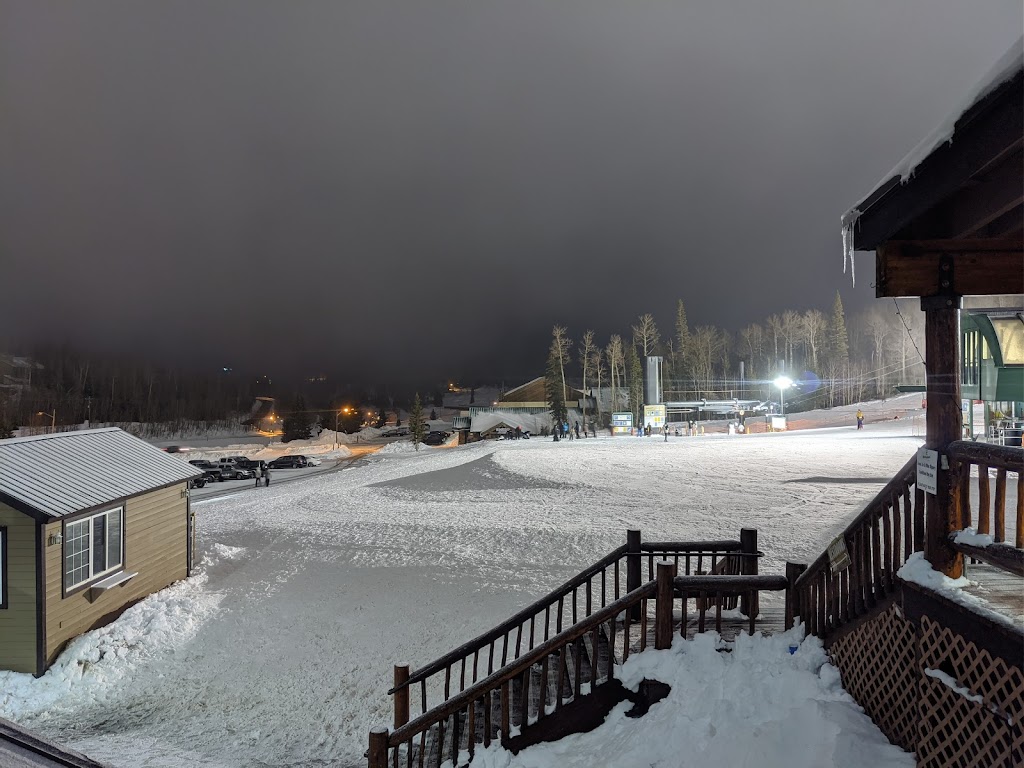 Last Chair Grill and Brews | restaurant | 329 UT-143, Brian Head, UT 84719, USA | 4356772035 OR +1 435-677-2035