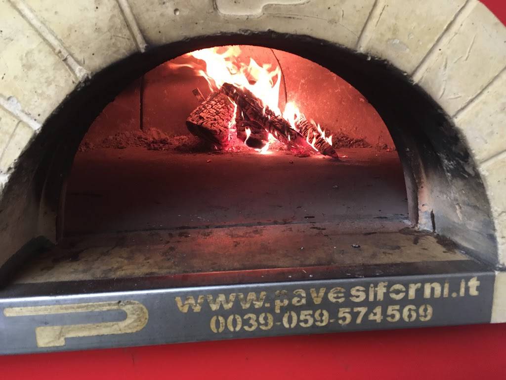 Gulinos Pizza & Sons | restaurant | 1406 N Henry St, Bay City, MI 48706, USA | 9898907585 OR +1 989-890-7585