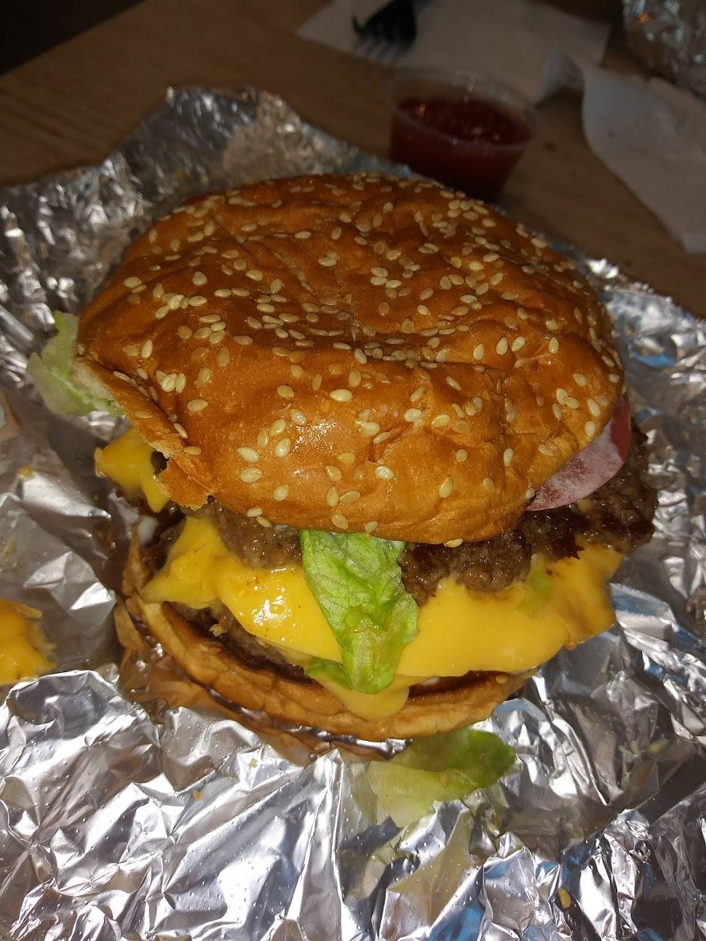 Five Guys | meal takeaway | 2520 S Orange Ave, Orlando, FL 32806, USA | 4076487430 OR +1 407-648-7430