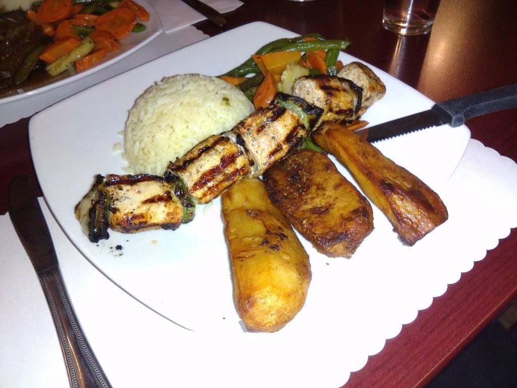 Miss Hawkesbury | restaurant | 254 Main St W, Hawkesbury, ON K6A 2L8, Canada | 6136324473 OR +1 613-632-4473