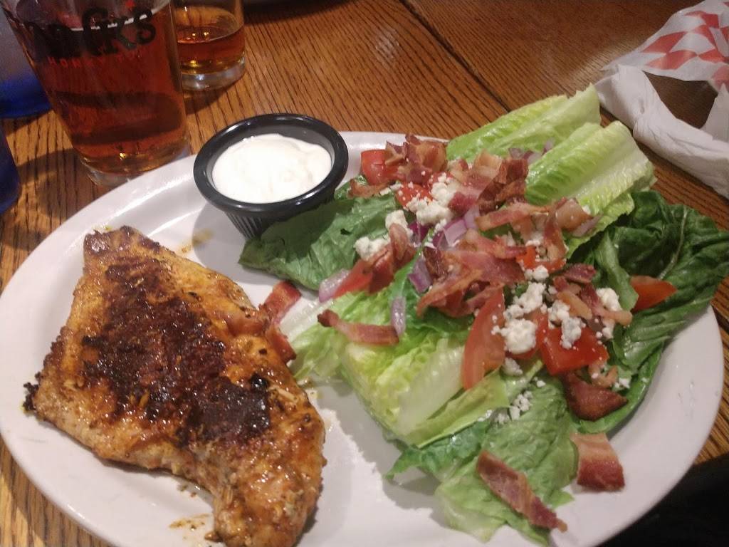 Hanks Honky Tonk | restaurant | 2341 Memorial Blvd, Murfreesboro, TN 37129, USA | 6154107747 OR +1 615-410-7747