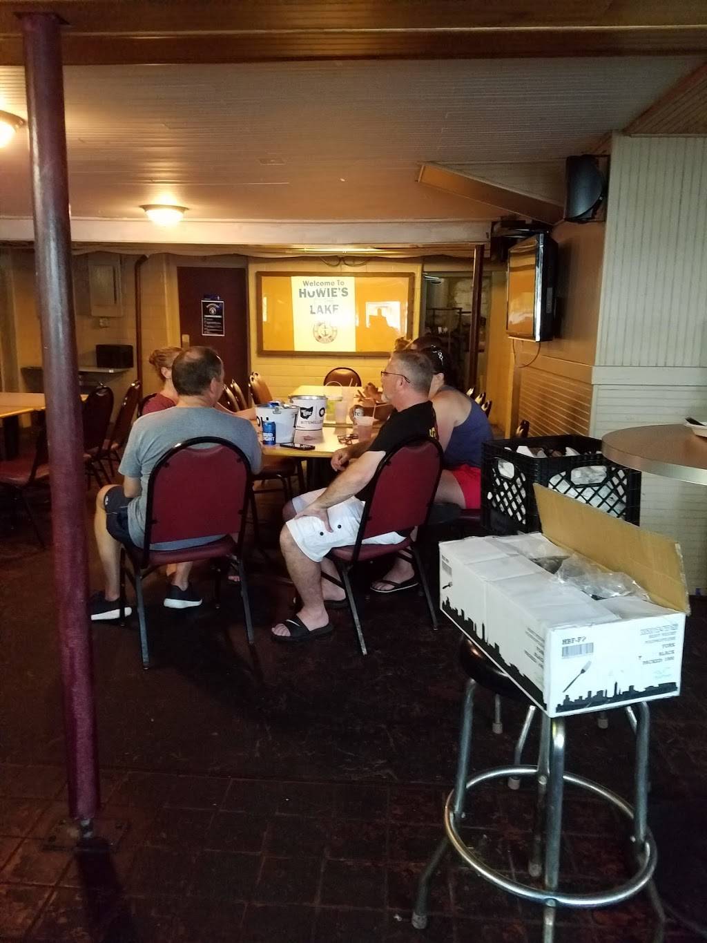 Howies On the Lake | restaurant | 4856 Coleman Dr, Akron, OH 44319, USA | 3306448343 OR +1 330-644-8343