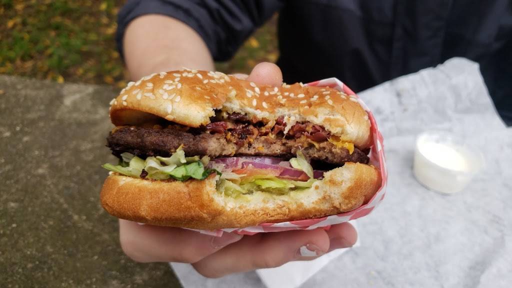 Best Burger Drive-In | restaurant | 6430 S Mooney Blvd, Visalia, CA 93277, USA | 5596851205 OR +1 559-685-1205