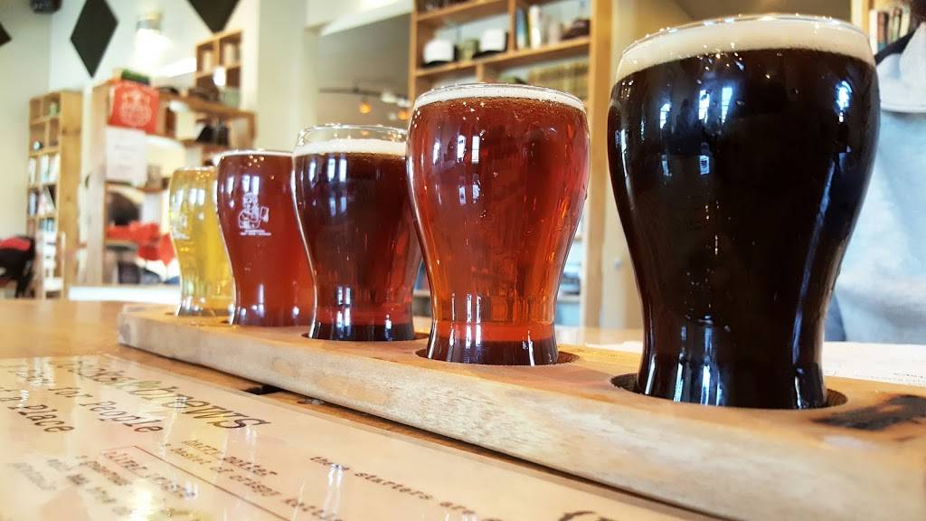 Books & Brews - Broad Ripple | restaurant | 6420 Cornell Ave, Indianapolis, IN 46220, USA | 3174931132 OR +1 317-493-1132