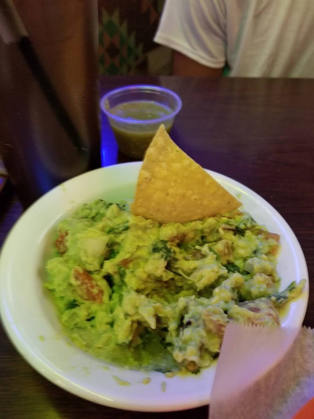 El Toro Mexican restaurant | restaurant | 4080 W Broadway Ave, Minneapolis, MN 55422, USA | 7635376822 OR +1 763-537-6822