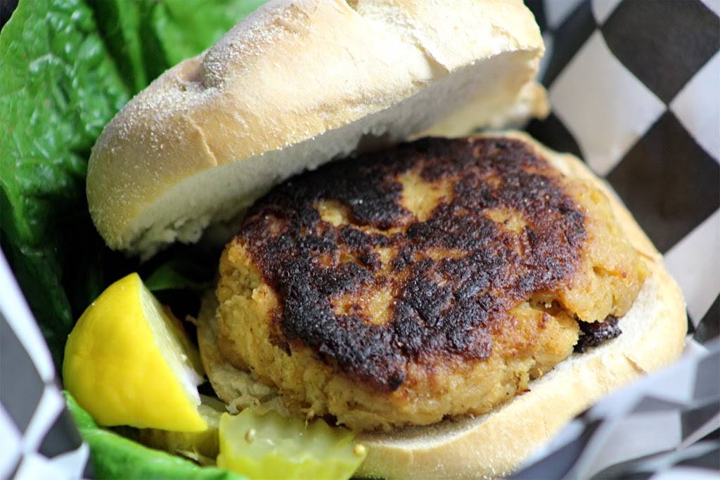 Old Red BBQ | restaurant | 1521 Concord Pike suite 301, Wilmington, DE 19803, USA | 4848818899 OR +1 484-881-8899