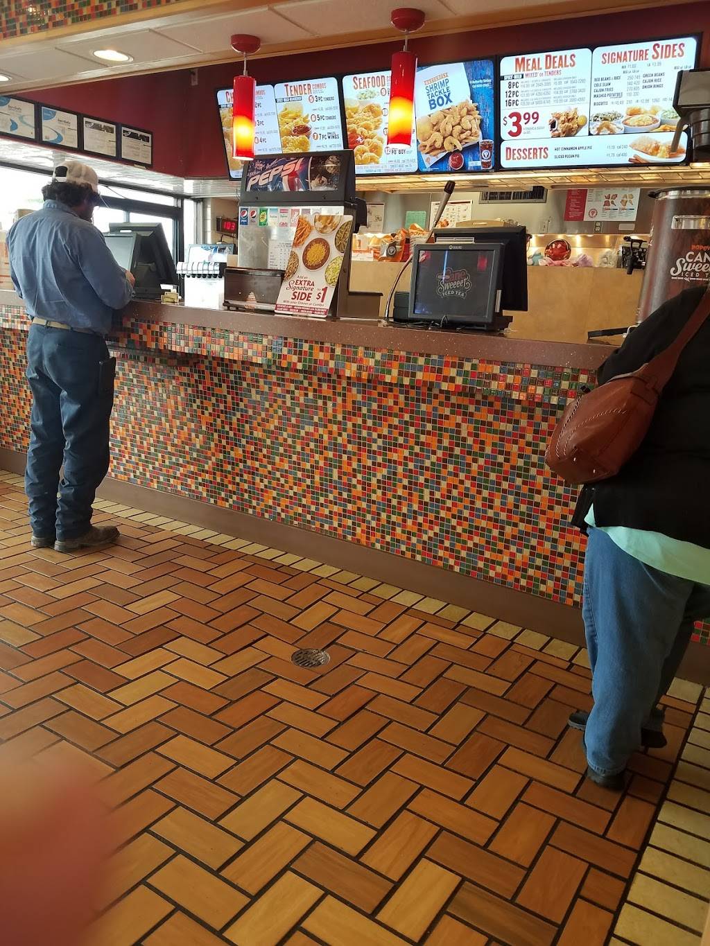 Popeyes Louisiana Kitchen | restaurant | 1115 S Port Ave, Corpus Christi, TX 78405, USA | 3618834295 OR +1 361-883-4295