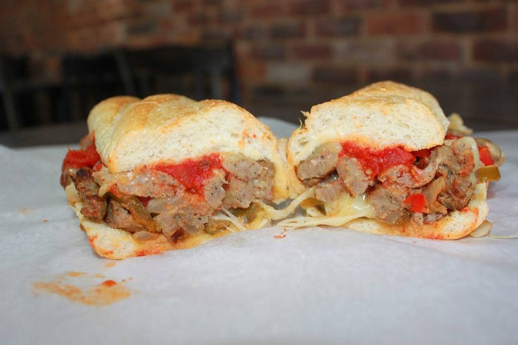 Capriottis Sandwich Shop | restaurant | 708 West Basin Rd, Wilmington Manor, DE 19720, USA | 3023226797 OR +1 302-322-6797