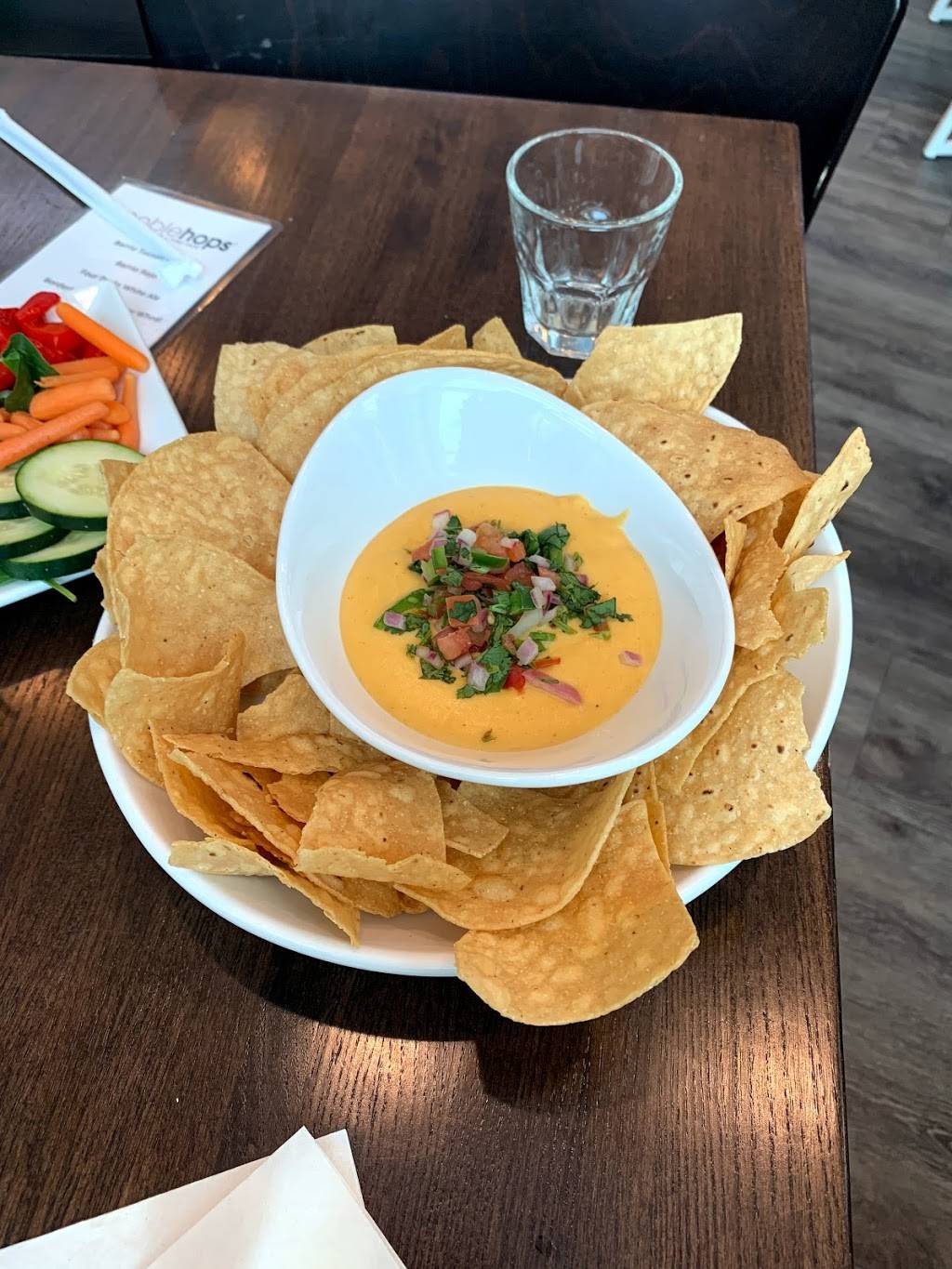 Noble Hops | restaurant | Tucson International Airport (TUS), 7250 S Tucson Blvd, Tucson, AZ 85756, USA | 5205738100 OR +1 520-573-8100