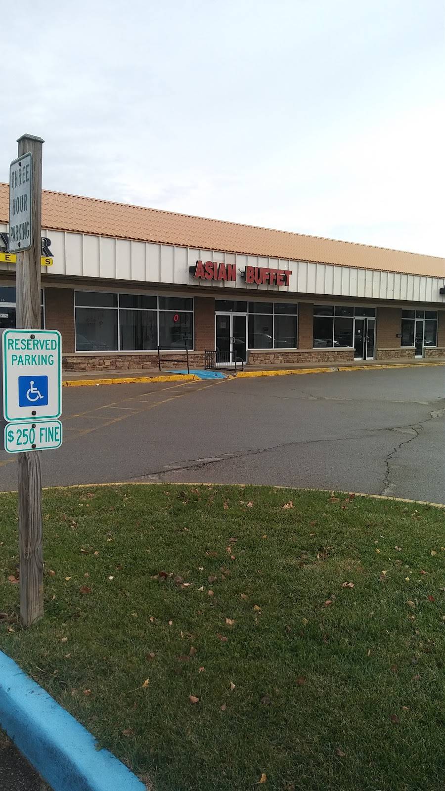 Asian Kitchen | restaurant | 68 Xenia Towne Square, Xenia, OH 45385, USA | 9373769262 OR +1 937-376-9262