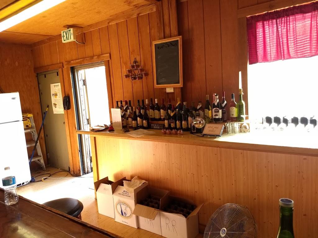 Anderson Vineyard & Winery | restaurant | 430 East U.S. Highway 6, Valparaiso, IN 46383, USA | 2194644936 OR +1 219-464-4936