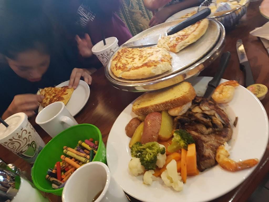 Flamingo Restaurant | restaurant | 435 OBrien Rd, Renfrew, ON K7V 3Z3, Canada | 6134324959 OR +1 613-432-4959