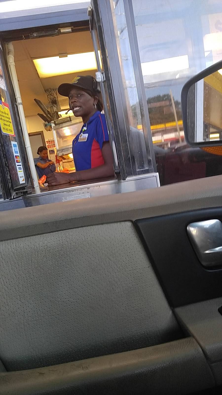 Churchs Chicken | restaurant | 2405 Airways Blvd, Memphis, TN 38114, USA | 9017432438 OR +1 901-743-2438