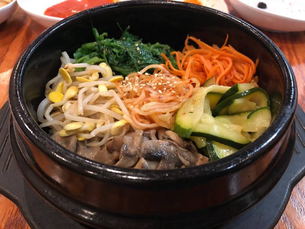 Gom Tang E | restaurant | 6795 Wilson Blvd, Falls Church, VA 22044, USA | 7039920333 OR +1 703-992-0333