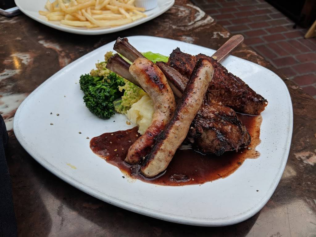 Village Corner California Bistro | restaurant | Sixth Ave. &, Dolores St, Carmel-By-The-Sea, CA 93923, USA | 8316243588 OR +1 831-624-3588