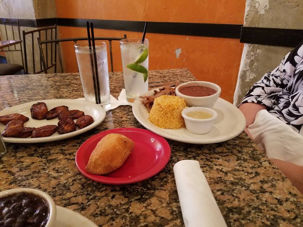 Cubanitas | restaurant | 728 N Milwaukee St, Milwaukee, WI 53202, USA | 4142251760 OR +1 414-225-1760