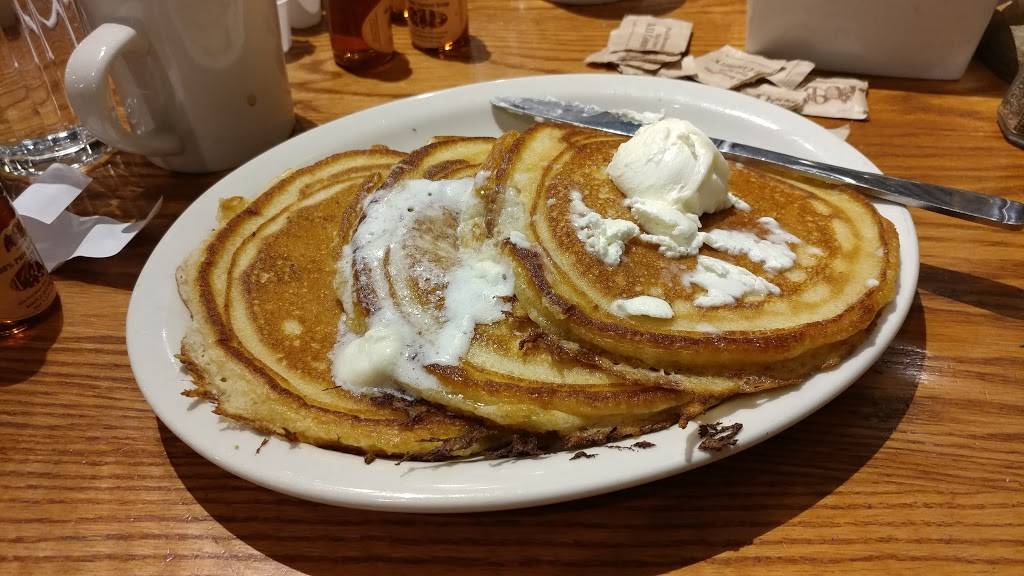 Cracker Barrel Old Country Store | restaurant | 800 N Interstate Dr, Norman, OK 73072, USA | 4053603117 OR +1 405-360-3117