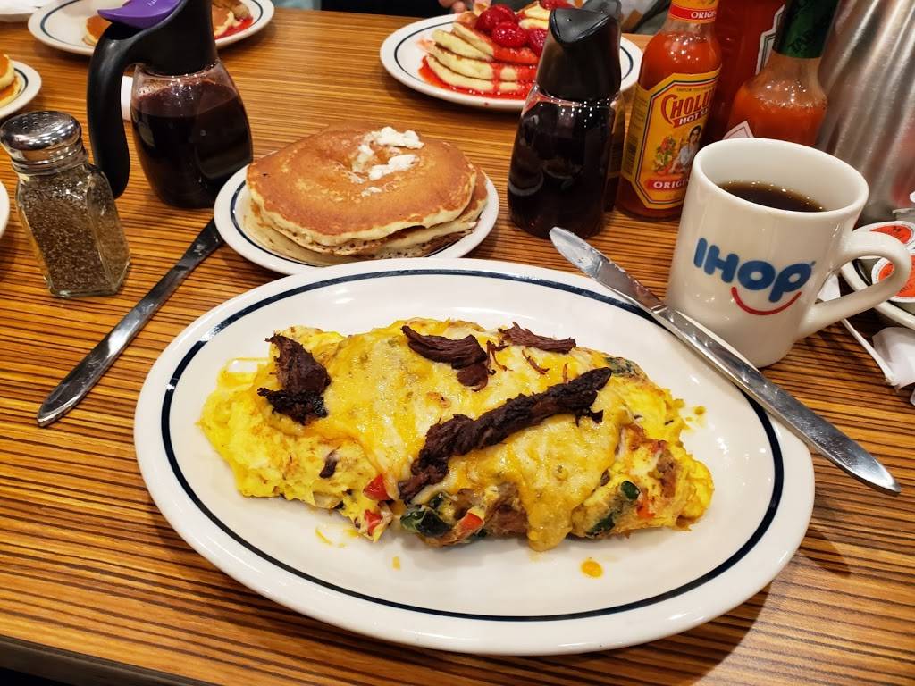 IHOP | restaurant | 150 SE Alices Rd, Waukee, IA 50263, USA | 5155183449 OR +1 515-518-3449