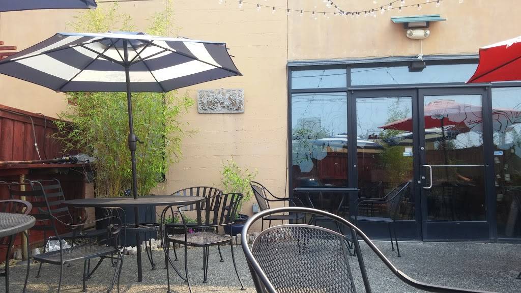 Blossom Vegetarian Restaurant | restaurant | 2502, 305 Burnett Ave S, Renton, WA 98057, USA | 4254301610 OR +1 425-430-1610