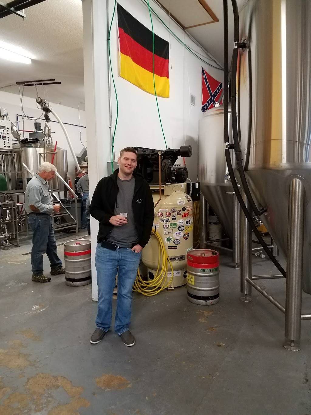 Broad Brook Brewing LLC | restaurant | 915 South St, Suffield, CT 06078, USA | 8606231000 OR +1 860-623-1000