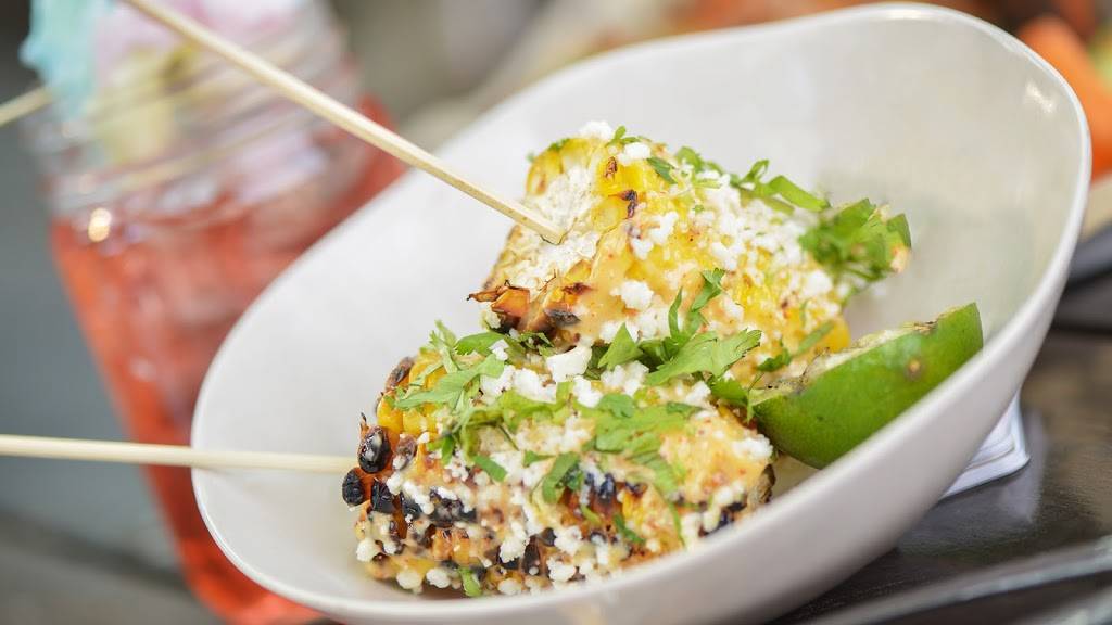 Casa Amigos | restaurant | 7320 E Indian Plaza, Scottsdale, AZ 85251, USA | 4803613440 OR +1 480-361-3440