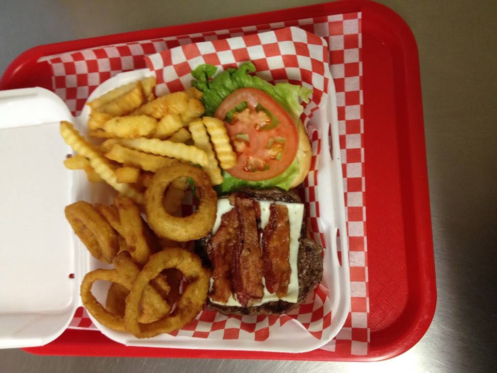 Chili Hots | restaurant | 3774 Chili Ave, Rochester, NY 14624, USA | 5858891770 OR +1 585-889-1770