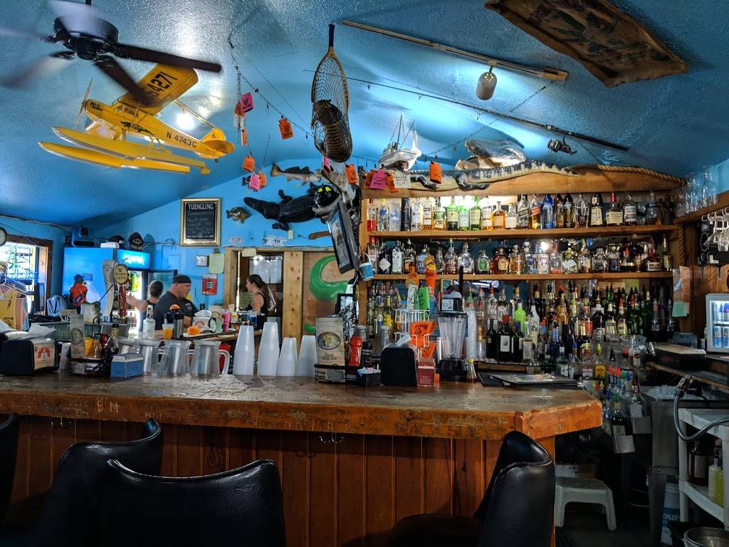 Nav-A-Gator Bar & Grill | restaurant | 9700 SW Riverview Cir, Arcadia, FL 34269, USA | 9416254407 OR +1 941-625-4407