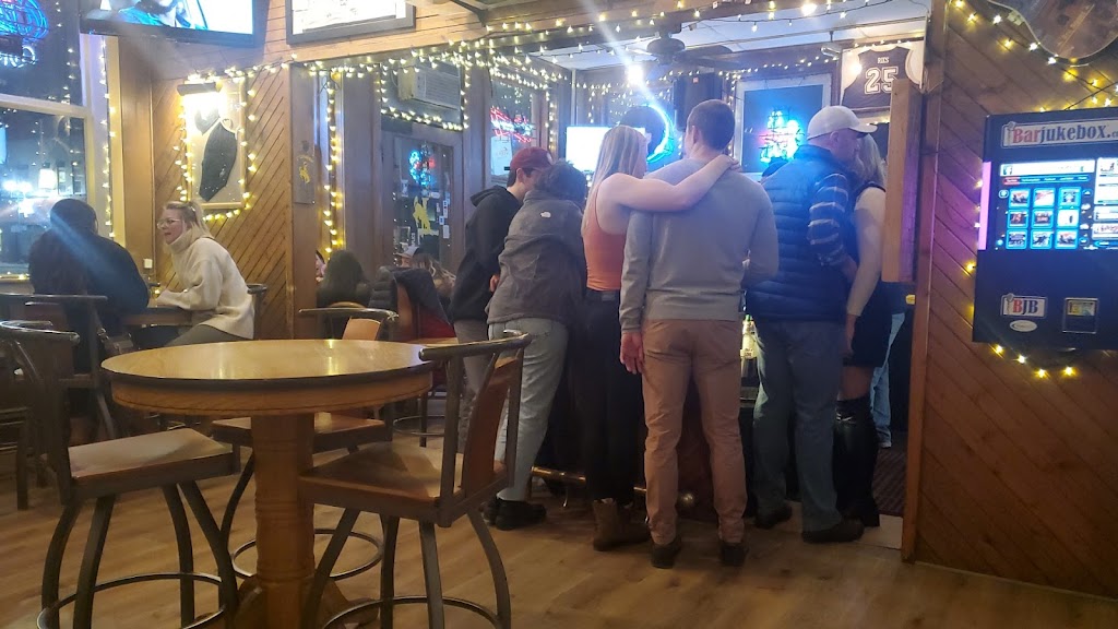 3rd Street Bar & Grill | restaurant | 218 Grand Ave, Laramie, WY 82070, USA | 3077425522 OR +1 307-742-5522