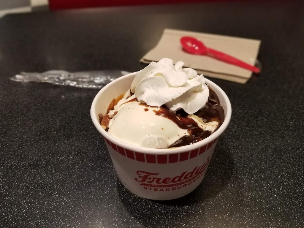 Freddys Frozen Custard & Steakburgers | restaurant | 20240 I-30, Benton, AR 72019, USA | 5017946668 OR +1 501-794-6668