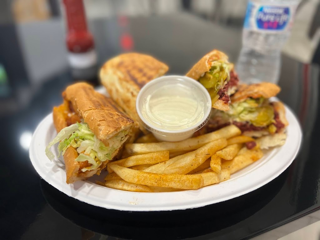 Peepos - Canton | restaurant | 41810 Ford Rd, Canton, MI 48187, USA | 7346674361 OR +1 734-667-4361