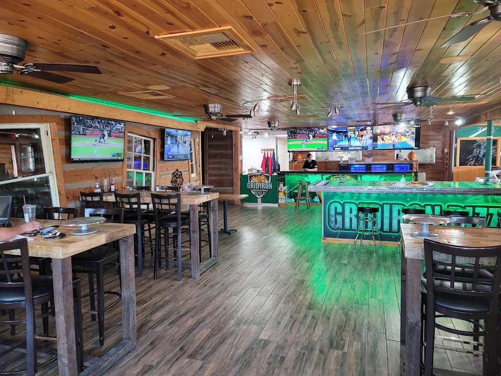 Gridiron Pizza | restaurant | 15051 Seventh St, Victorville, CA 92395, USA | 7602434222 OR +1 760-243-4222