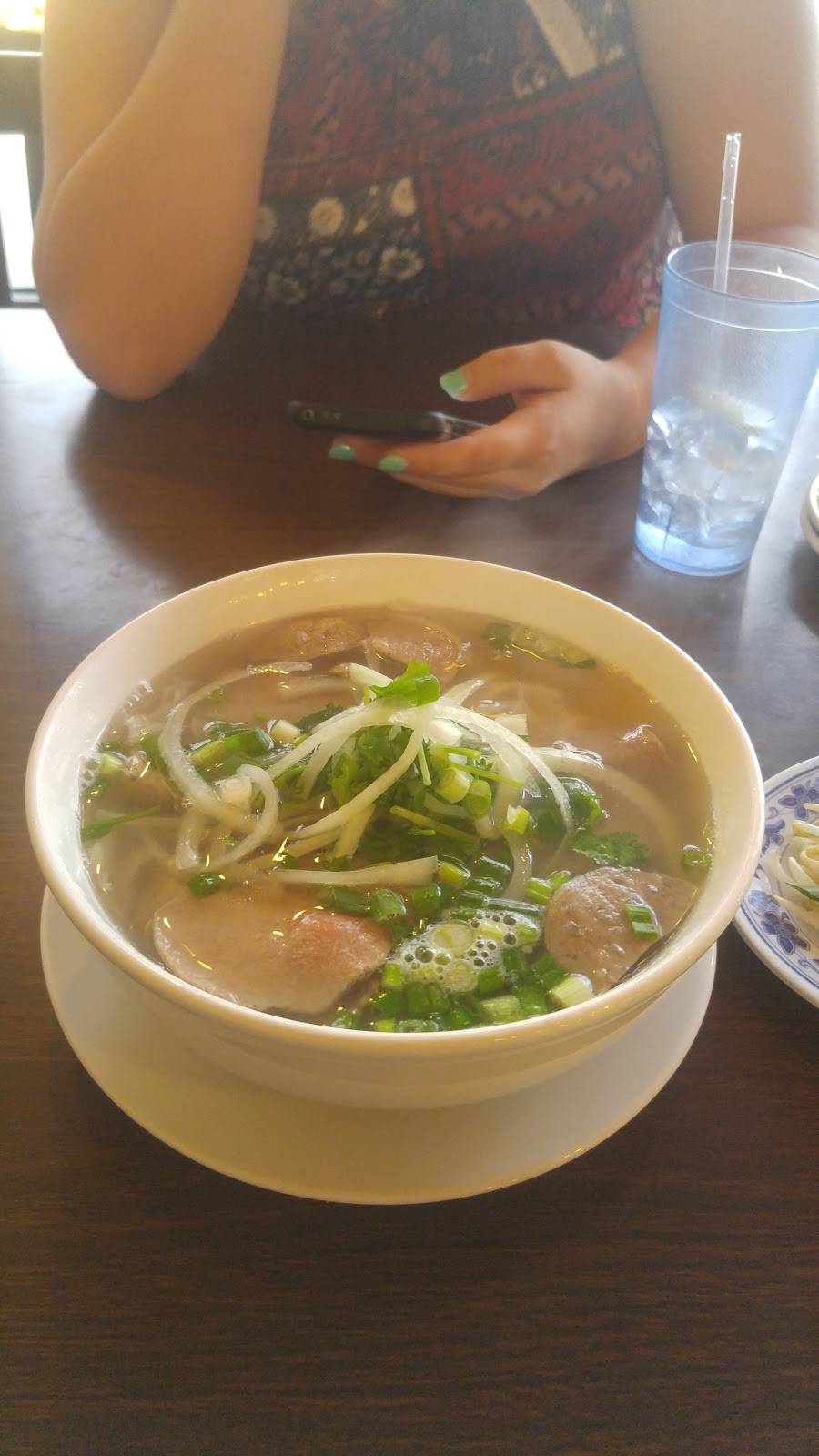 Pho 85 Vietnamese Chinese Restaurant | restaurant | 57075 Twentynine Palms Highway, Yucca Valley, CA 92284, USA | 7603699566 OR +1 760-369-9566