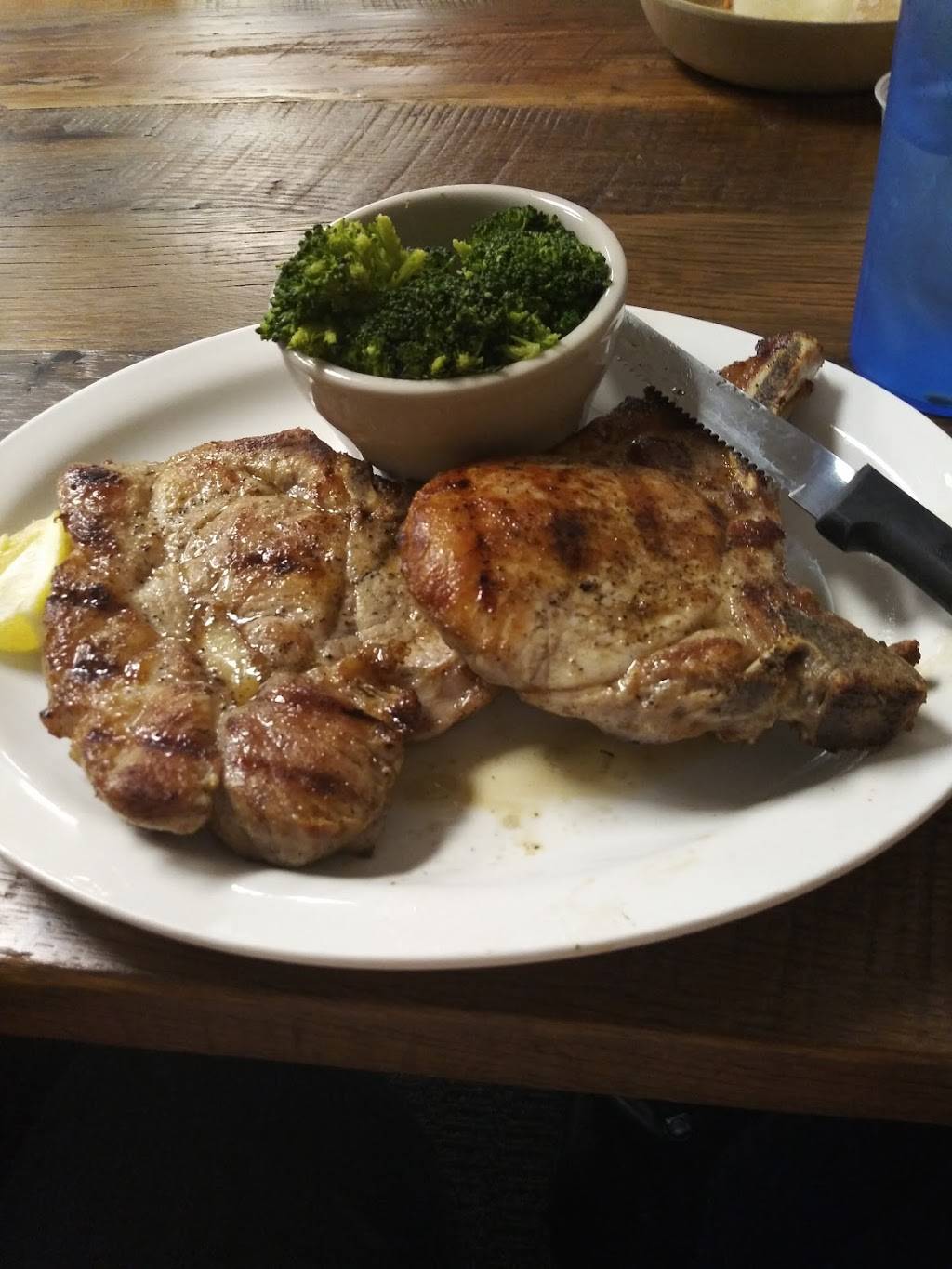 Mayflower Seafood Restaurant | restaurant | 1733 US-19E, Elizabethton, TN 37643, USA | 4235423667 OR +1 423-542-3667